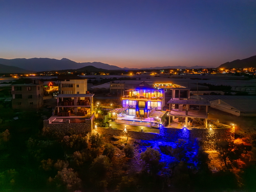  gece  -  Kasım
  | Antalya'nın Gözdesi Kalkan Çavdır'da Jakuzili Ve Saunalı Muhafazakar Villa